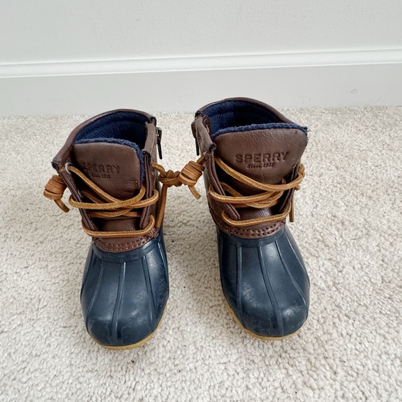 Sperry Kids Duck Boots - Picture 1 of 5